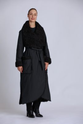 Chiago firmos paltas su kailio apdaila