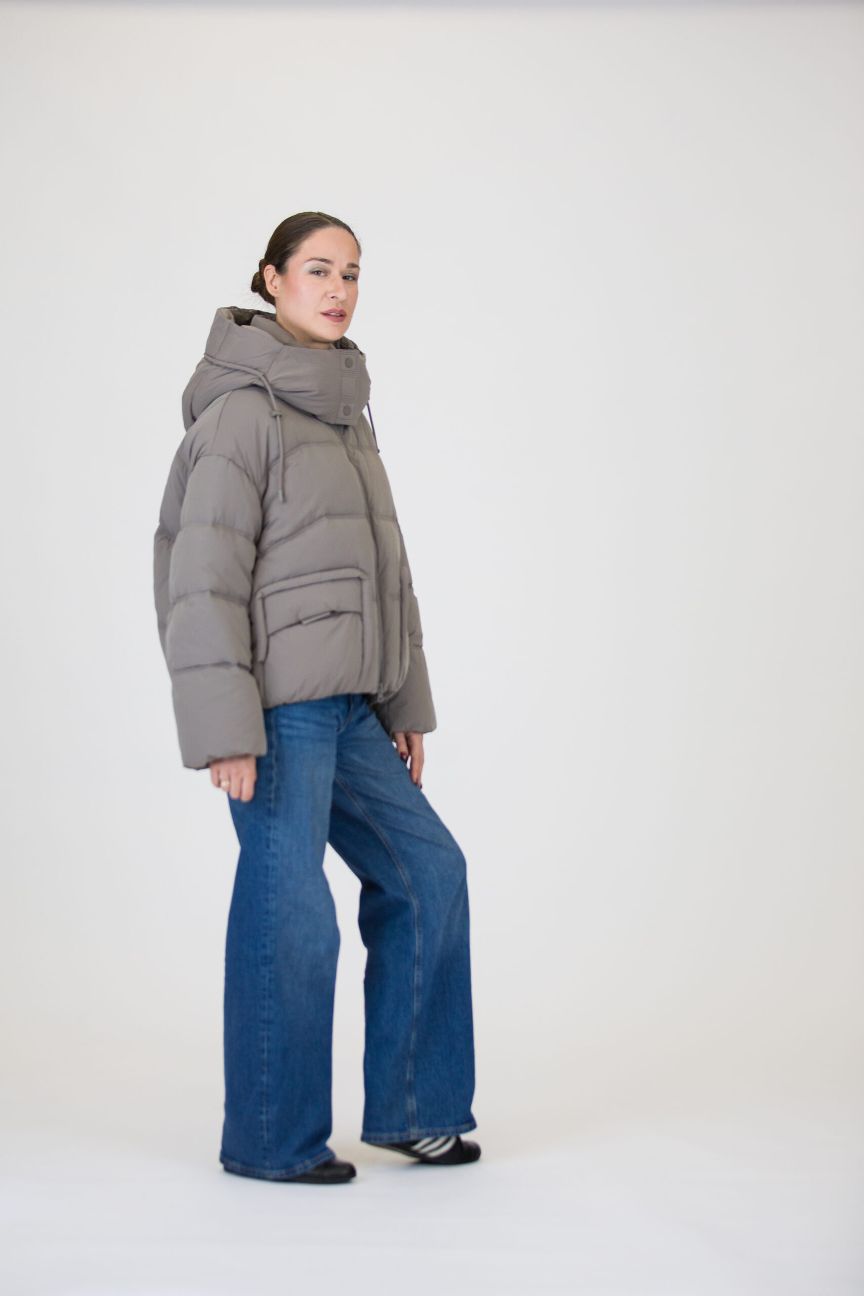 Towmy firmos trumpa striukė su gobtuvu - Image 4