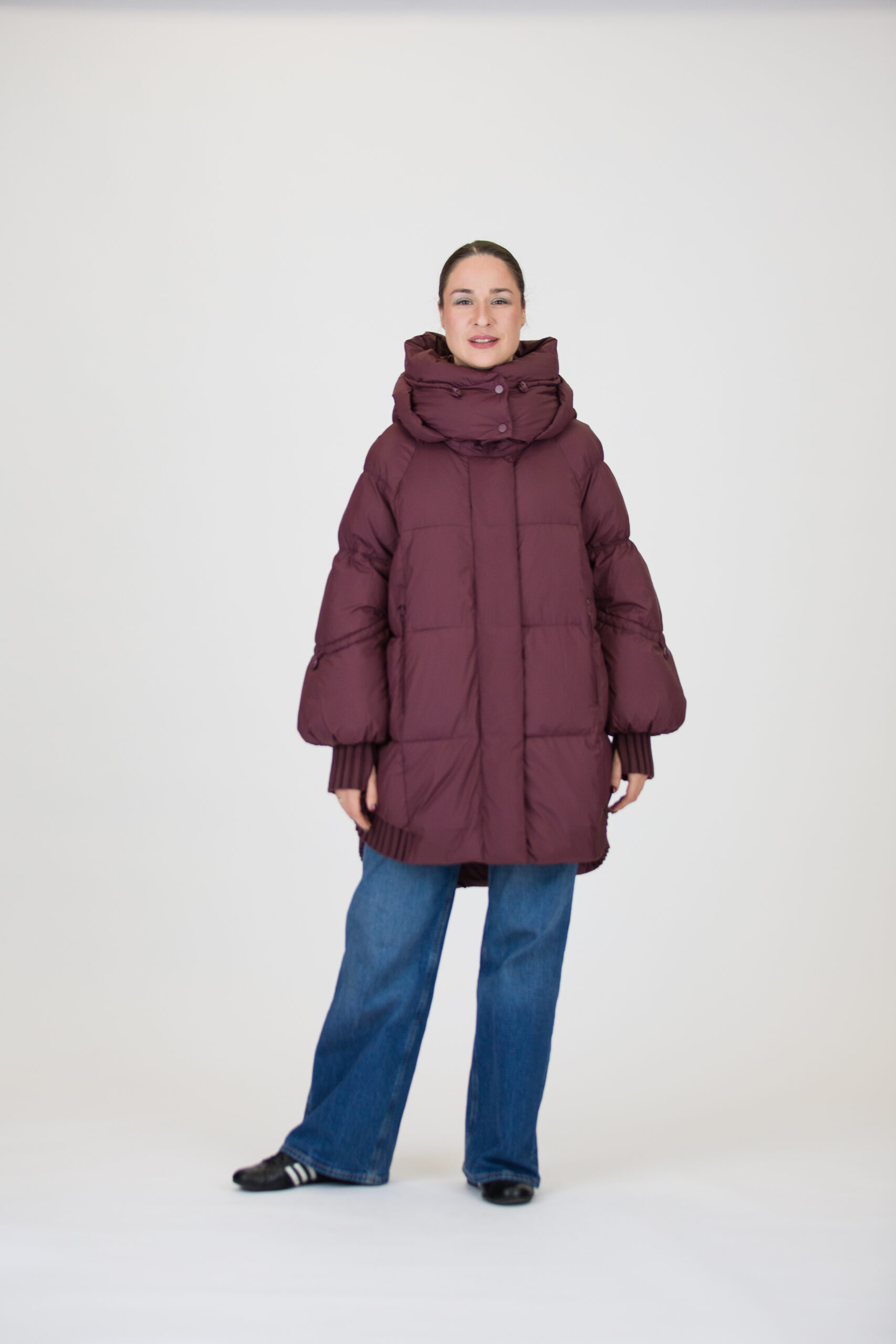 Towmy firmos vidutinio ilgio striukė su gobtuvu