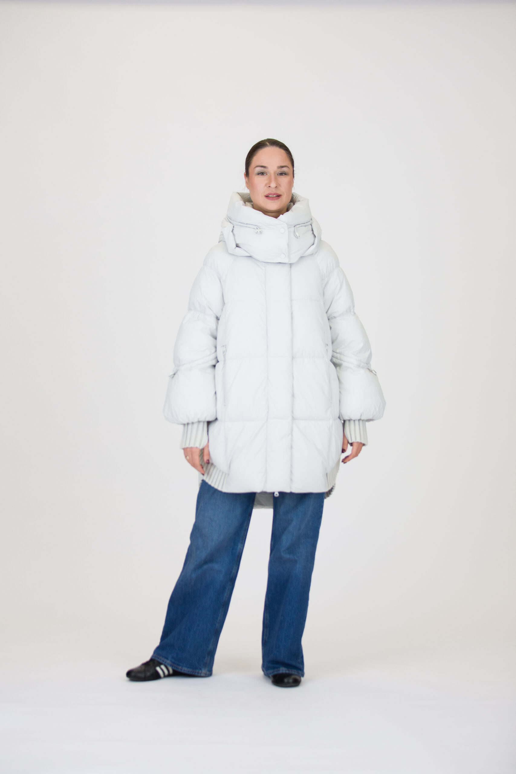 Towmy firmos vidutinio ilgio striukė su gobtuvu