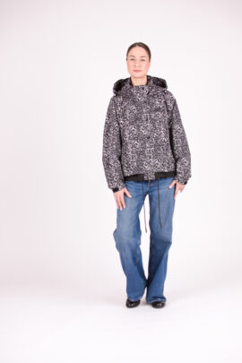 Trumpa Yimosis firmos striukė