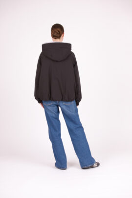 Trumpa Towmy firmos striukė