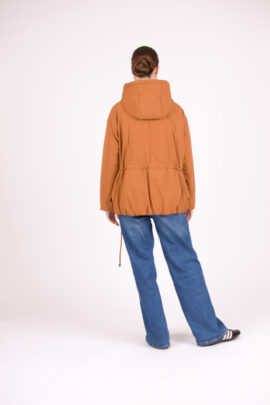 Trumpa Towmy striukė