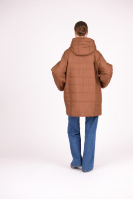 Towmy vidutinio ilgio striukė