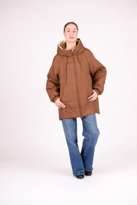 Towmy vidutinio ilgio striukė