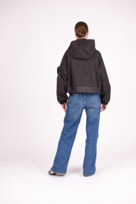 Towmy firmos vėjinė striukė